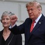 Irlanda, Trump: "Unificazione sarebbe fantastica, prima o poi accadrà" Irlanda, Trump: "Unificazione sarebbe fantastica, prima o poi accadrà"