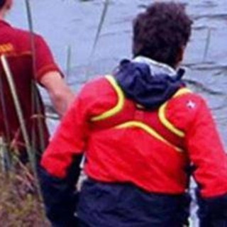 Milano, 17enne si tuffa nell'Adda e non riemerge: dopo il fango riprendono ricerche