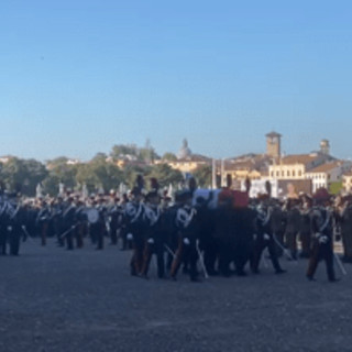 Padova, Meloni e Mattarella ai funerali di Stato dei tre carabinieri morti a Castel D'Azzano