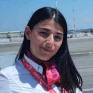 Riaperte indagini sull'hostess morta a Vienna, la zia: "Una luce dopo mesi di buio" Riaperte indagini sull'hostess morta a Vienna, la zia: "Una luce dopo mesi di buio"