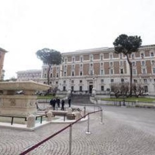Migranti, fonti Viminale: &quot;Arriva in Toscana nuovo Cpr per spacciatori e violentatori&quot;