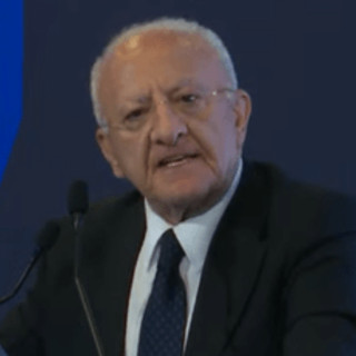 Sanità, De Luca: &quot;Campania derubata di 3 mld in 10 anni, ora stesse risorse per tutte le regioni&quot;
