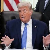 Stati Uniti lanciano nuovi attacchi contro Iran Stati Uniti lanciano nuovi attacchi contro Iran