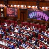 Legge elettorale, franchi tiratori mandano sotto governo su preferenze. Ira Meloni: "Ha vinto palude, serve una riflessione" Legge elettorale, franchi tiratori mandano sotto governo su preferenze. Ira Meloni: "Ha vinto palude, serve una riflessione"