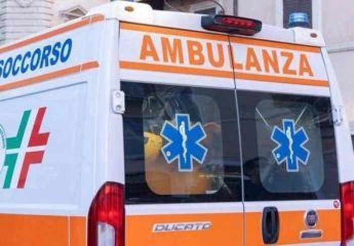 Muore a 76 anni mentre scarica biancheria in un hotel, era al suo primo giorno di lavoro
