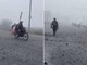 Russi in moto tra la nebbia: in un video virale l'assalto a Pokrovsk mentre la città resiste Russi in moto tra la nebbia: in un video virale l'assalto a Pokrovsk mentre la città resiste