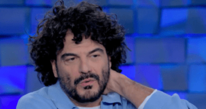 Francesco Renga su Ambra Angiolini: "Ci siamo fatti male, ma oggi siamo felici" Francesco Renga su Ambra Angiolini: "Ci siamo fatti male, ma oggi siamo felici"