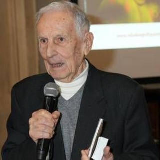 Natale in salute tra pranzo e cena, i consigli di Garattini Natale in salute tra pranzo e cena, i consigli di Garattini