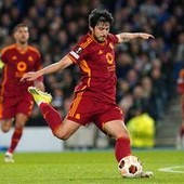 Iran, Azmoun non convocato per i Mondiali: "È un traditore" Iran, Azmoun non convocato per i Mondiali: "È un traditore"