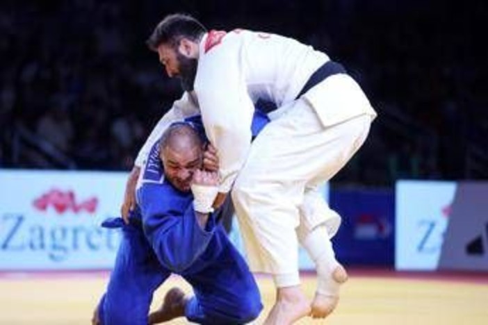 Judo, la Federazione Internazionale riammette i russi con inno e bandiera: è la prima a farlo Judo, la Federazione Internazionale riammette i russi con inno e bandiera: è la prima a farlo