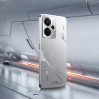 realme 14 5G: design &quot;mecha&quot; e &quot;Victory Halo&quot; ridefiniscono l'estetica degli smartphone di fascia media