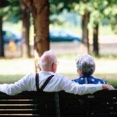 Essere nonni fa bene al cervello, curare i nipoti è uno scudo contro il declino cognitivo