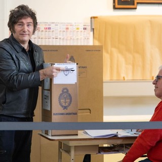 Argentina, Milei vince le elezioni di metà mandato con oltre il 40%