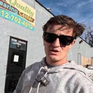 Youtuber 'inguaia' governatore del Minnesota, boom inchiesta su fondi a cittadini Somalia Youtuber 'inguaia' governatore del Minnesota, boom inchiesta su fondi a cittadini Somalia