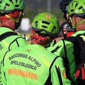 Urzulei, speleologo bloccato in una grotta dopo una frana: soccorsi in azione