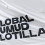 Flotilla, il racconto di un attivista italiano: "Costretti in ginocchio con armi puntate, persone prese a calci" Flotilla, il racconto di un attivista italiano: "Costretti in ginocchio con armi puntate, persone prese a calci"