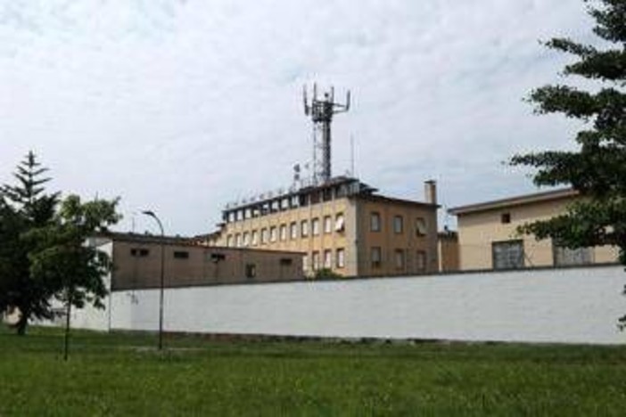 Allarme bomba nella sede della Lega di via Bellerio a Milano