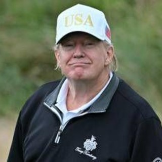 Dazi Usa, da oggi tariffe al 15% per l'Ue. Ma la dichiarazione congiunta ancora non c'è