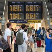 Sciopero treni 11 giugno, ultime ore decisive: incontro al Mit per evitare il blocco Sciopero treni 11 giugno, ultime ore decisive: incontro al Mit per evitare il blocco
