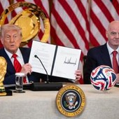 Mondiali, Trump rompe protocollo? "Presidente consegnerà coppa ai campioni" Mondiali, Trump rompe protocollo? "Presidente consegnerà coppa ai campioni"