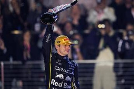 Verstappen trionfa a Las Vegas con Red Bull, Ferrari lontane Verstappen trionfa a Las Vegas con Red Bull, Ferrari lontane