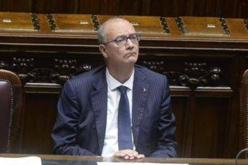 Scintille alla Camera sull'educazione sessuale, Valditara all'opposizione: &quot;Avete preso in giro gli italiani&quot;