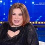 Serena Grandi, tensioni con Corinne Clery: "Accuse infondate". L'appello di Venier Serena Grandi, tensioni con Corinne Clery: "Accuse infondate". L'appello di Venier