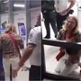 Bagaglio troppo grande, Ryanair non le permette di partire. E lei si dispera