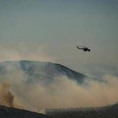 Elicottero precita sull'isola greca di Sifnos, 3 morti: tra le vittime una coppia in viaggio di nozze
