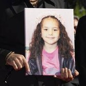 Uccisa con la famiglia a Gaza, Idf annuncia inchiesta sulla morte della piccola Hind Rajab