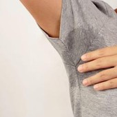 Svelato l'interruttore genetico che fa sudare troppo, nuove speranze per l'iperidrosi Svelato l'interruttore genetico che fa sudare troppo, nuove speranze per l'iperidrosi