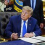 Trump “Israeliani non colpiscano Gaza, Hamas ha accettato di deporre le armi” Trump “Israeliani non colpiscano Gaza, Hamas ha accettato di deporre le armi”