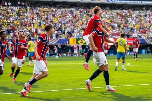 Norvegia avanti con doppietta Haaland, il Brasile di Ancelotti saluta il Mondiale Norvegia avanti con doppietta Haaland, il Brasile di Ancelotti saluta il Mondiale