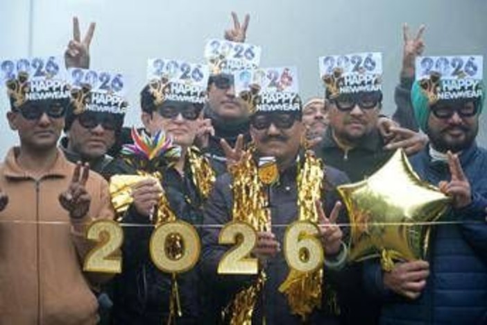 Capodanno, nell'Oceano Pacifico è già 2026: i primi festeggiamenti Capodanno, nell'Oceano Pacifico è già 2026: i primi festeggiamenti