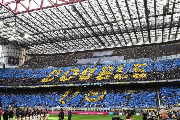 L’Inter festeggia il double, a San Siro 1-1 col Verona