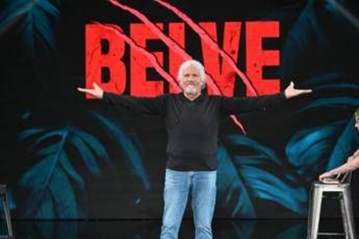 Belve, Pappalardo: &quot;L'Isola dei famosi è diventata l'Isola della spazzatura&quot;