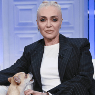 Paola Barale: &quot;Per fare la sosia di Madonna guadagnavo 1 milione di lire a serata&quot;