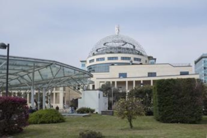 Ospedale San Raffaele, Cda vota revoca amministratore unico: Galli si dimette Ospedale San Raffaele, Cda vota revoca amministratore unico: Galli si dimette