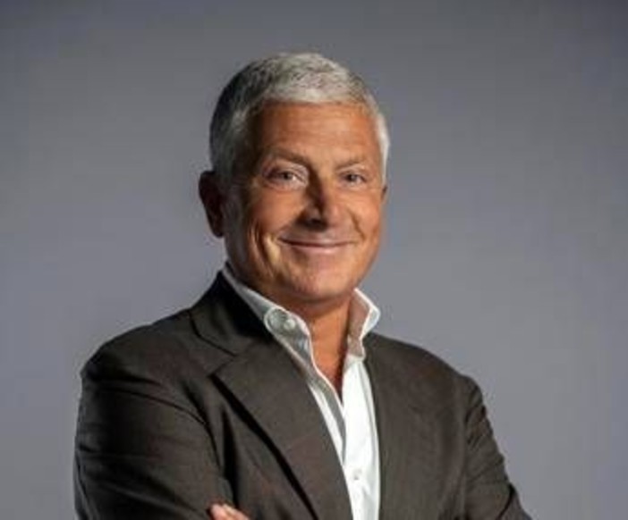 Farmaceutica: 'quando un side business diventa core business', 60 anni di Petrone Group