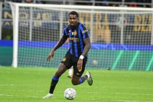 Serie A, Inter-Fiorentina 2-1, Thuram e Zielinski la ribaltano nel recupero