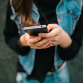 WhatsApp down oggi, problemi e stop messaggi: cosa succede