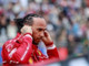 Ferrari, Hamilton furioso a Gedda: non saluta i fan e vola ai box - Video