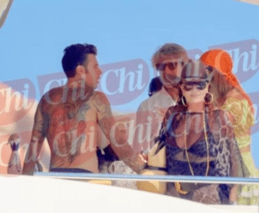Fedez con Santanché e La Russa: &quot;Sempre in missione per Pulp podcast&quot;