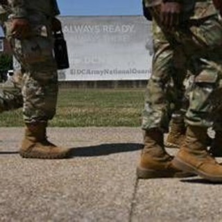 Guardia Nazionale dispiegata a Washington dopo l'ordine di Trump