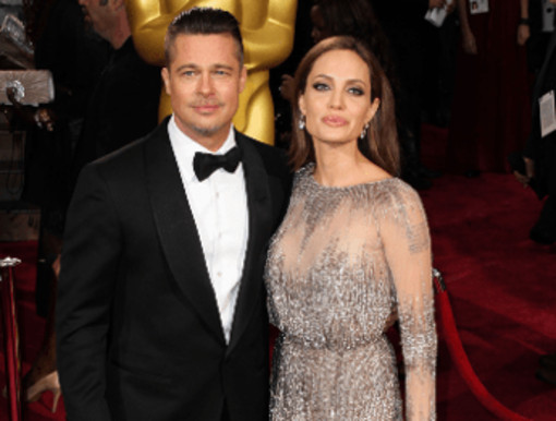 Brad Pitt e Angelina Jolie, anche Zahara si libera del cognome del padre: è la terza figlia Brad Pitt e Angelina Jolie, anche Zahara si libera del cognome del padre: è la terza figlia