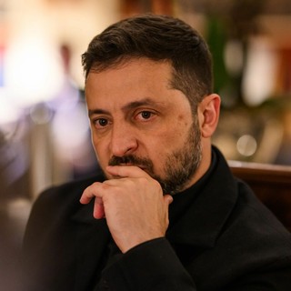 Zelensky “Oggi condivideremo piano di pace rivisto con Usa”