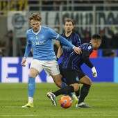 Inter-Napoli 2-2, McTominay riprende due volte i nerazzurri