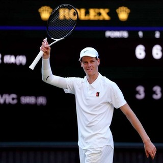 Prima finale di Sinner a Wimbledon, contro Alcaraz per il titolo