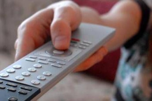 Ascolti tv 16 ottobre, La Ricetta della Felicità su Rai1 vince prima serata con 3 milioni di spettatori