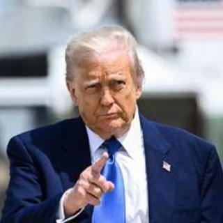 Trump arrivato in Arabia Saudita, al via il viaggio in Medio Oriente